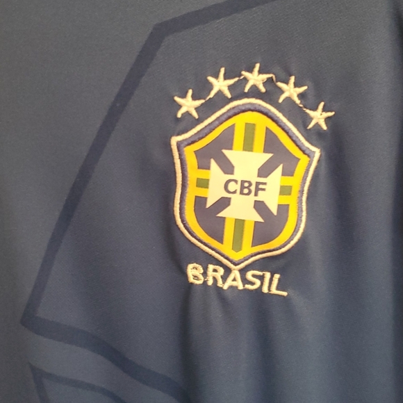 Brazil world Cup Alt jersey - Picture 3 of 3